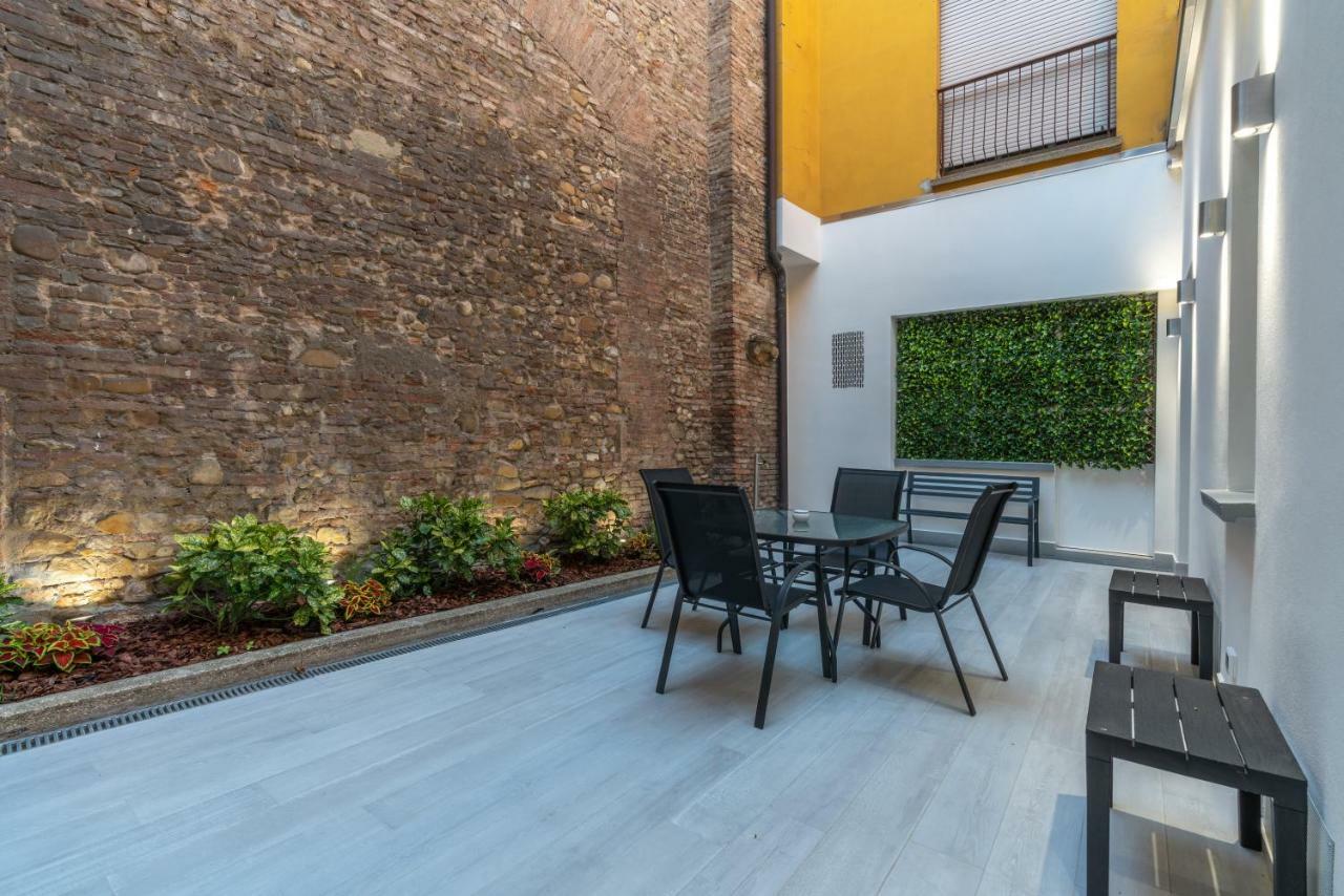 Dimora Santo Stefano: Ampia, Con Giardino Privato Lägenhet Bologna Exteriör bild