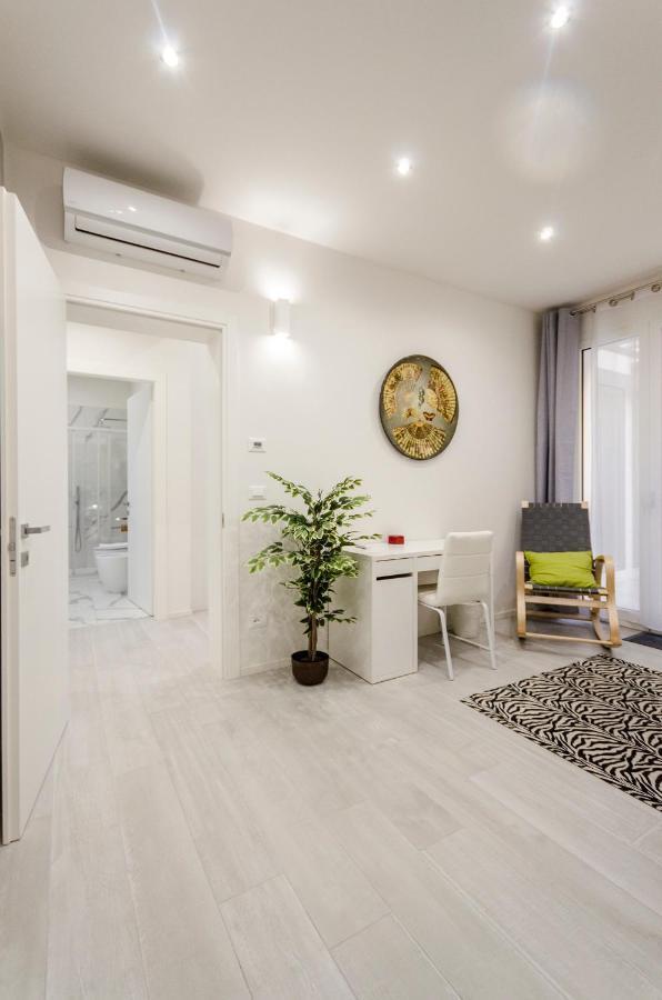 Dimora Santo Stefano: Ampia, Con Giardino Privato Lägenhet Bologna Exteriör bild