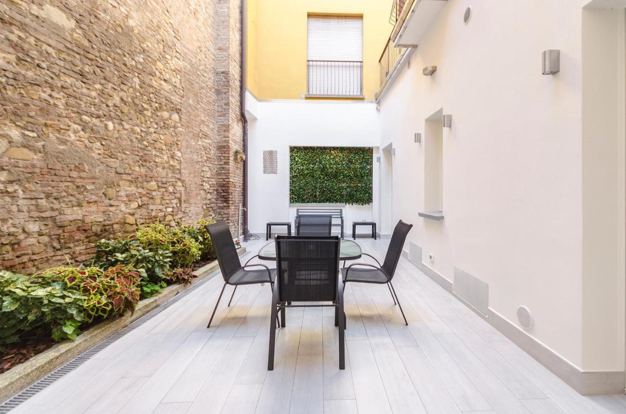 Dimora Santo Stefano: Ampia, Con Giardino Privato Lägenhet Bologna Exteriör bild